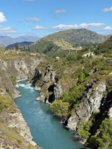 The Argonath (Pillars of the Kings) on the Anduin River - LoTR Lookout - Kawarau Gorge